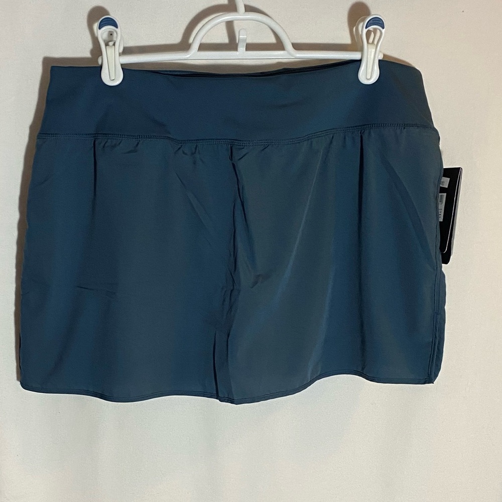 Dare2b Blue Skort Performance Athletic Wear, Size Medium NWT